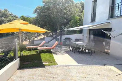 Image de Bel Appartement Avec Vue Magnifique Mer Et Montagnes