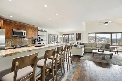 Image de Penthouse in Purgatory Lodge - Views - Ski in/Out - Pool Table