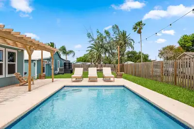 Image de Your Own Private Paradise and A Free Fishing Trip! Port Mansfield at Its Best!