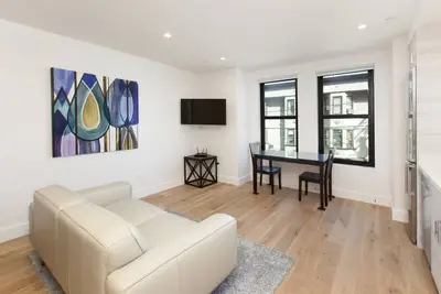 Image de 1br Condo w A\/C, Rooftop Deck - San Francisco Life Real Estate