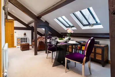 Image de Hayloft, romantic, with open fire in Windermere