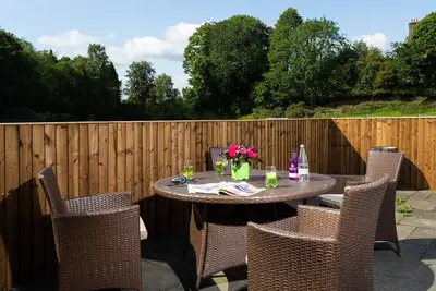 Woodside West, family friendly in Bowness-On-Windermere