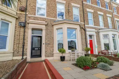 Image de Grand Sea View, romantic, character holiday cottage in Tynemouth