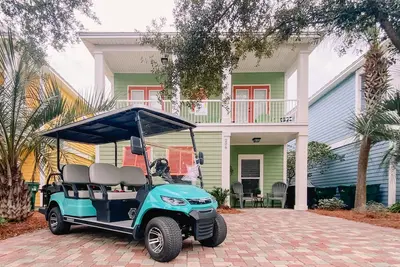 Image de Beach House w/ 6-Seat Golf Cart! Crystal Beach - Destin, Pool & Hot Tub, Tram