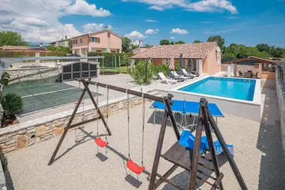 Image de Belle maison Ă Barban avec WiFi