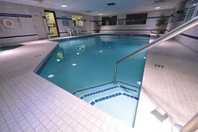 Image de Dream Family Vacation! 2 Comfortable Units, Indoor Pool, Near Taco Bell Arena!