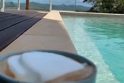 Image de Mt Coolum Hideaway, Sunshine Coast - spectacular views luxury close to the beach