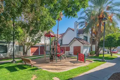 Image de Phoenix Loft sleeps 6