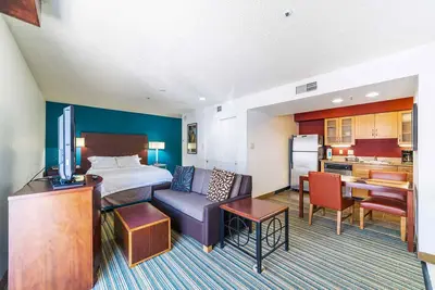 Image de Phoenix Studio Queen Economy