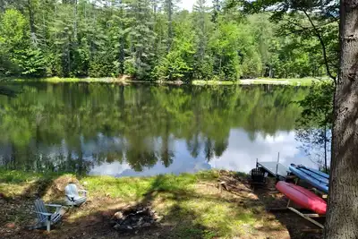 Image de Private lakeside cabin for those looking for peace and quiet in Brant Lake.