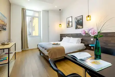 Image de Appartement supérieur vue sur rue