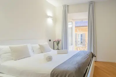Image de White Flat in Como City Center