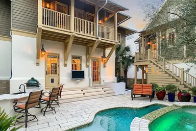 Image de Shangri La, Beach Side of 30a in Rosemary Beach, Steps From Walkover I