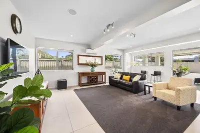 Image de Casa 28 Wharf Street - Walk to the Beach