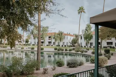 Image de Waterfront Mesa Gilbert First Floor Gated Condo Golf Updated Clean Quiet