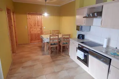Image de Appartement-Salle de bain privée séparée-Balcon