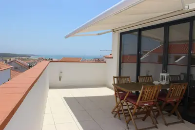 Image de Appartement-Salle de bain et douche-Terrasse-Furnas