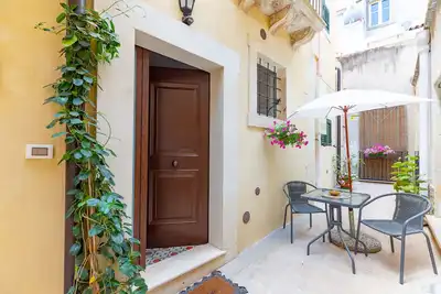 Cozy vacation home in the historic center of Noto