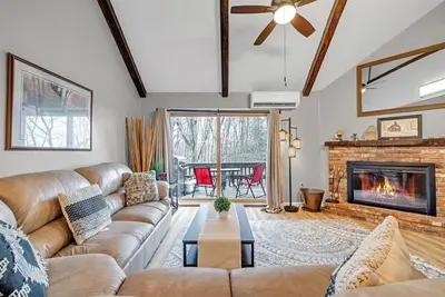 Image de C52-Camelback Mountain Ski In-Ski Out Slope 3br/2. 5 bath