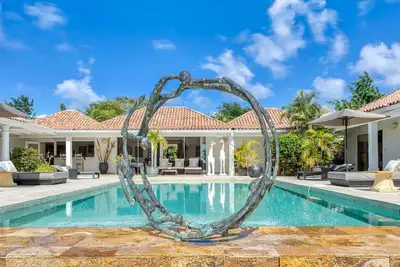 Image de Villa with tennis court, gym, housekeeping, concierge, airport pickup