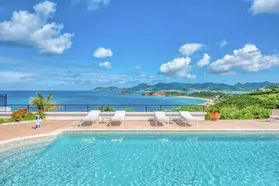Image de Villa with free airport pickup, concierge service, housekeeping, pool