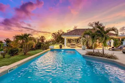 Image de La Nina, pool, tennis court, gym, concierge service, airport pickup