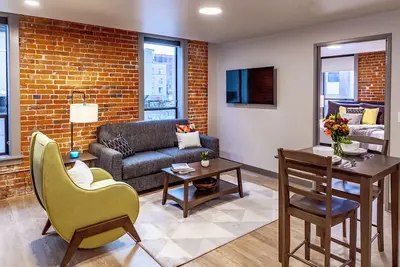 Image de Cozy Riverfront Park 1 Bed Travel Apartment