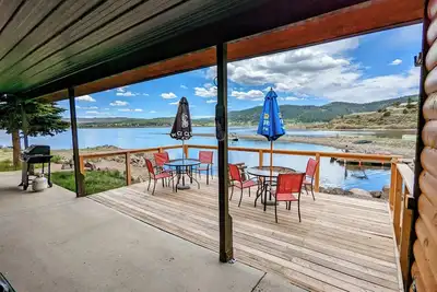 Image de Lakeside lodging, fishing and recreation.