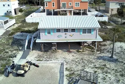 Image de Affordable 2 bed, 1. 5 bath Beach view home. Pet friendly, fenced back yard.