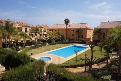 Image de Maison de ville de 4 chambres dans un emplacement idéal dans le port de Javea