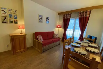 Image de Charmant 2p cabine, 5/6 pers, au pied des télécabines, terrasse, animaux admis