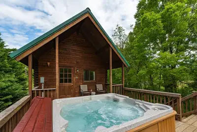 Image de Wifi! Hot tub Riverfront Mountain Views! Close to Luray Caverns, Shenandoah Park