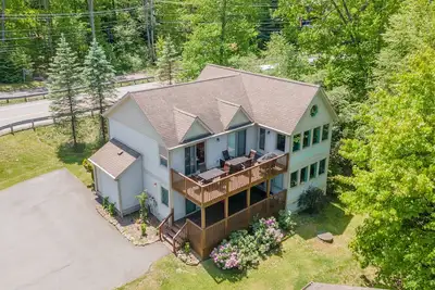 Image de Perfectly Seasoned: Lake Access, Hot Tub, A/C, Fireplaces!