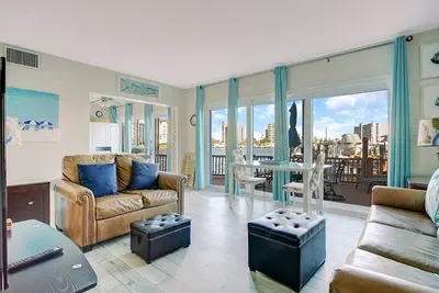 Image de Two Story Waterfront Suite