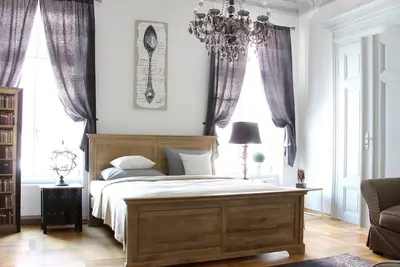 Image de Appartement-de Luxe-Salle de bain privée séparée-Pfaffendorfer Str. 1