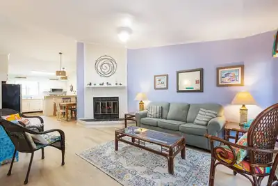 Image de Beachfront Townhome | Ocean Views | Pool, Hot Tub, Tennis + Bikes