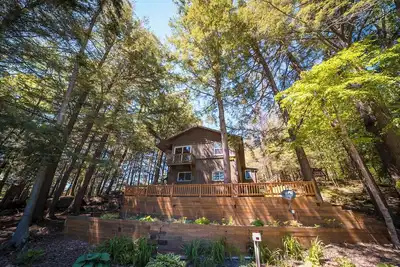 Birch Point Cottage in the Heart of the Adk Park