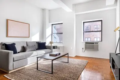 Image de Cozy Chelsea 1br w/ Doorman, close to Penn Station, by Blueground