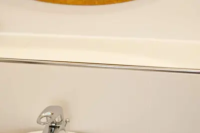 Image de Condominium-Appartement-Salle de bain privée séparée-4