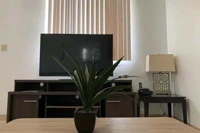 Image de 3 Bedroom Private home with Free Wifi and Free Parking