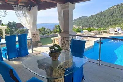 Image de Apartment \"Fantasy\" with 2 bed rooms, terraces, swimming pool, jacuzzy. Sea view