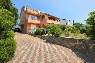 Image de Appartement de vacances Novi Vinodolski pour 1 - 8 personnes avec 4 chambres Ă coucher - Appartement