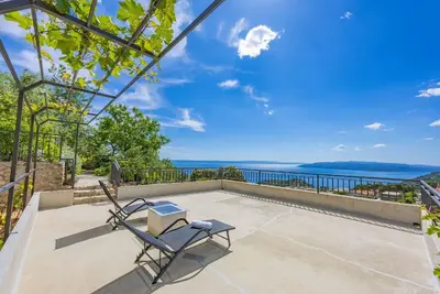 Image de Maison de vacances Makarska pour 1 - 4 personnes avec 2 chambres à coucher - Maison de vacances