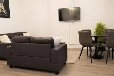 Image de Maison-Salle de bain privée séparée-2 Bed Occupancy 7