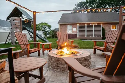 Image de 15 min to Sight&Sound-hot tub-ev-plug-500+Mbps-firepit