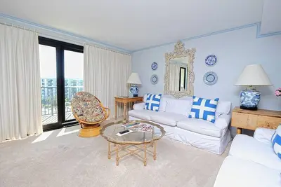 Image de Coastal Oasis Inviting 3br Condo with Resort Pool