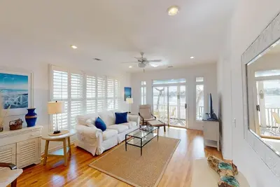 Image de Lakeview Villa Oasis Spacious 3br 3ba Retreat
