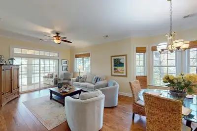 Image de Marshview Retreat  3br  with Stunning Marsh Views
