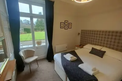 Image de Appartement-Salle de bain privée séparée-Hambelton