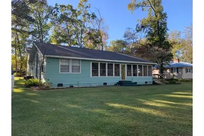 Image de Courtney House on Lake Marion
